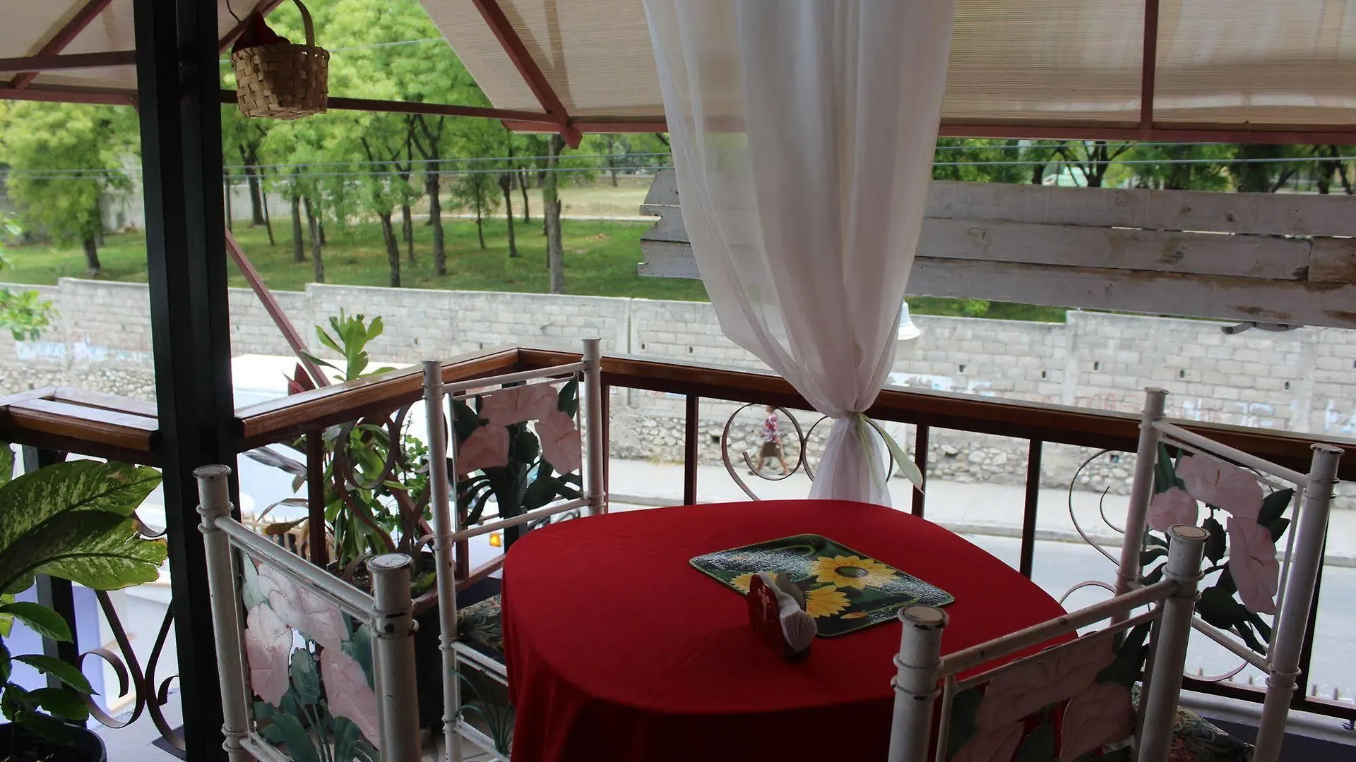 ** Hotel Eden Guest House Port-au-Prince Haiti