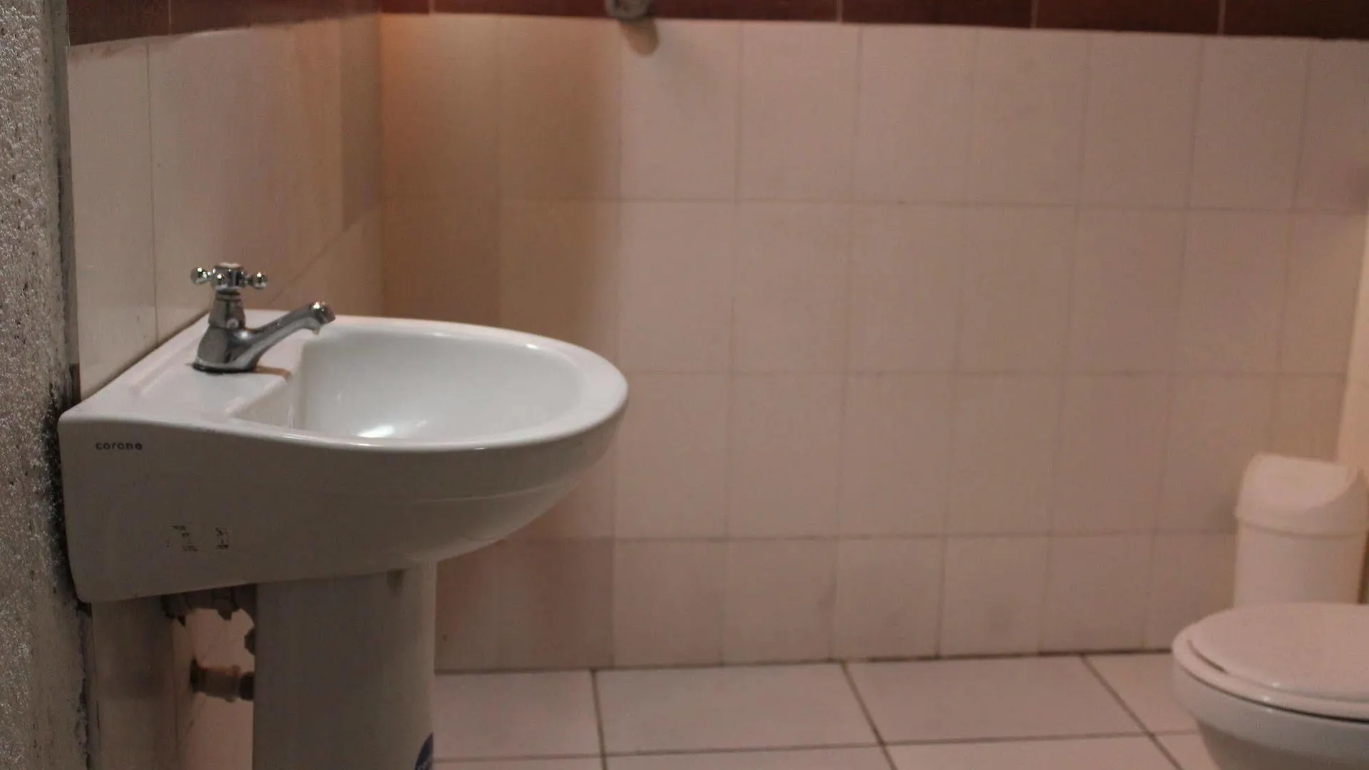 ** Hotel Eden Guest House Port-au-Prince Haiti