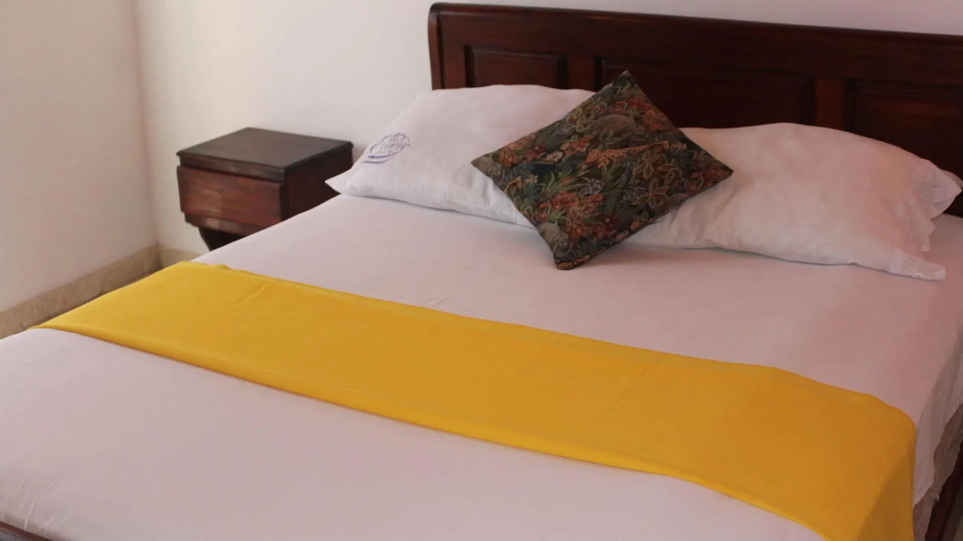 Eden Guest House Port-au-Prince 2*,  Haiti